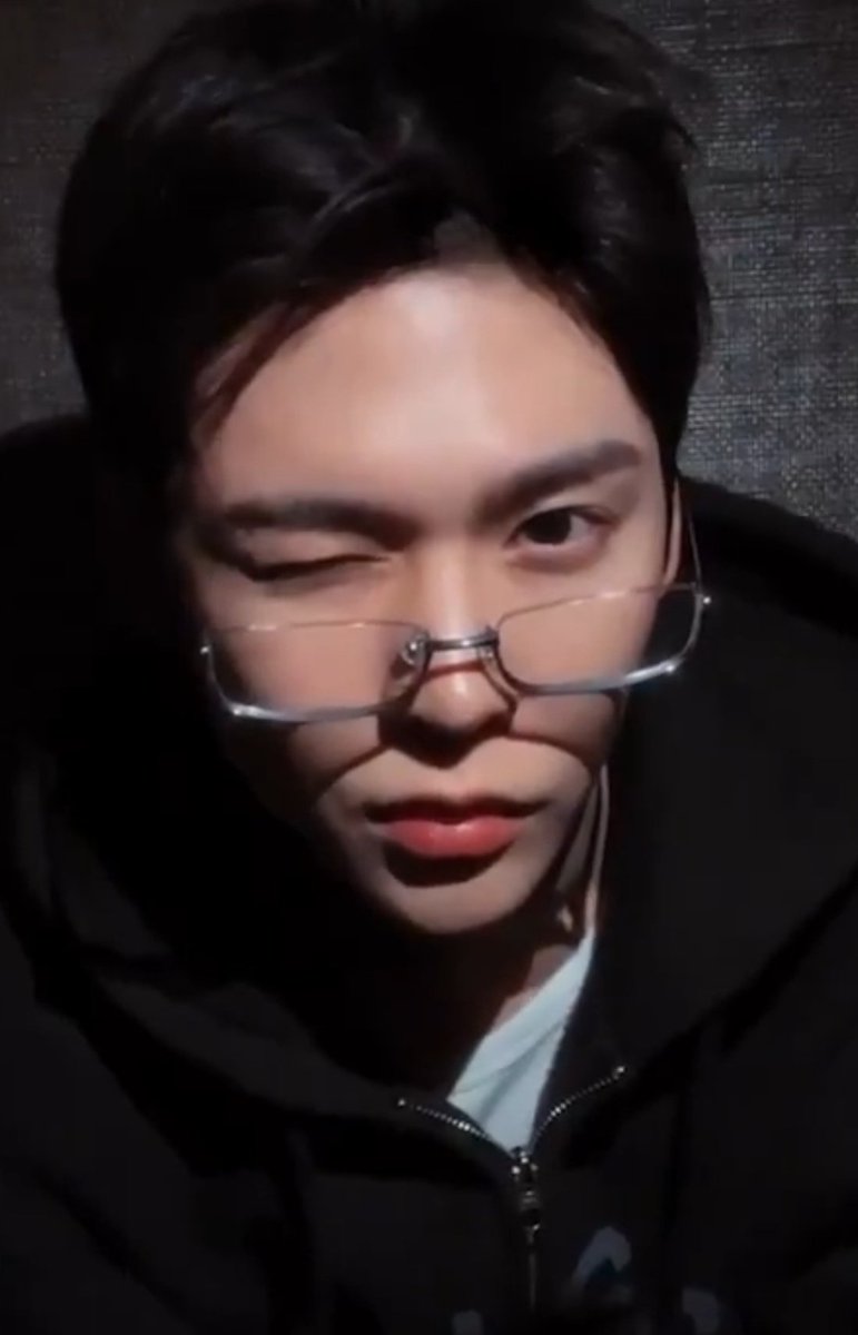 은석 윙크 앙나 좋아