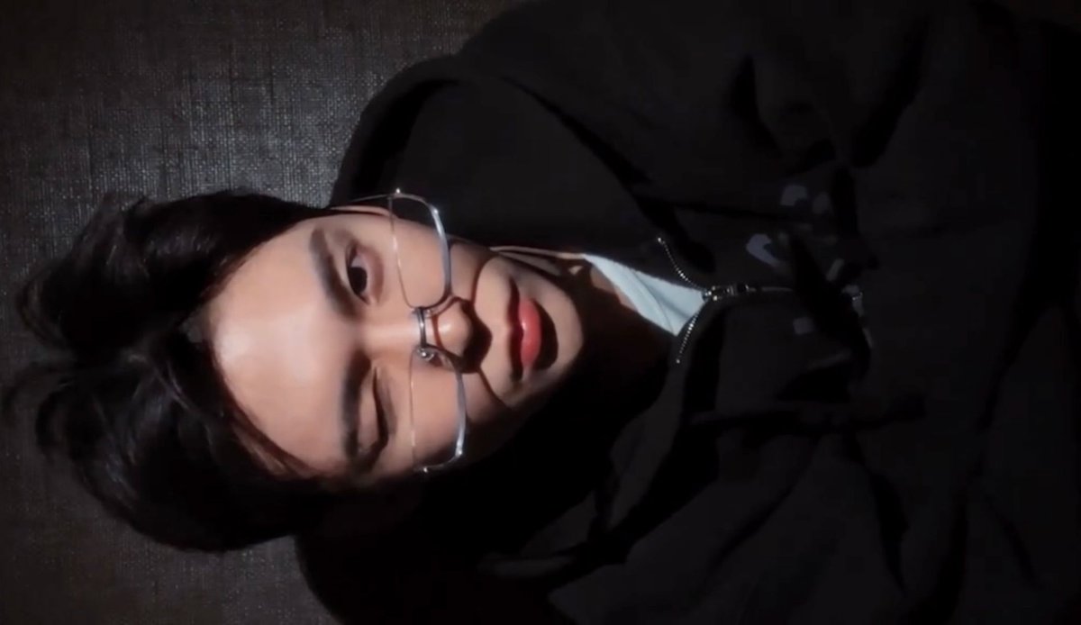 eun_seoki's tweet image. 이런 口大 ……