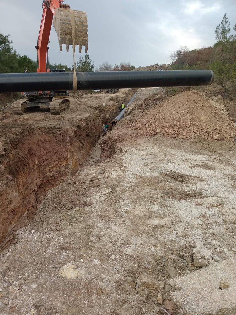 SaldaDernek's tweet image. İçme ve kullanma suyu önceliktir. 💧

Onlarca köyün tek kaynağı olan Kocabaş Çayı’nın madene taşınması kamu yararı değil, kamu zararına tahsistir.

Cengiz Holding için yapılan bu su tahsisi yatırım değil, su gaspıdır. 🔥

#SuGaspı