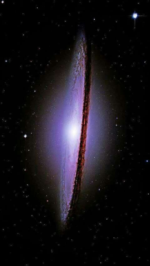 maiz_julio's tweet image. M104 Sombrero galaxy in Virgo constellation by Hubble telescope #NASA #JPL #Calthech