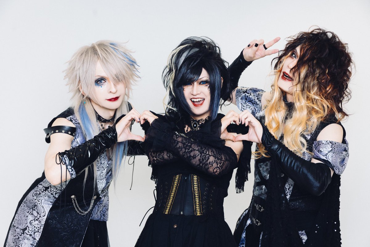 昨夜発表された11月11日のZeke Deux5周年2MAN、改めてよろしくお願い