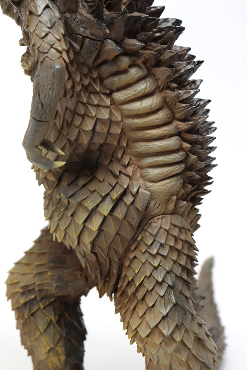新商品告知】 『原初の敵、登場』🔥 「1/6特撮シリーズ 宇宙怪獣