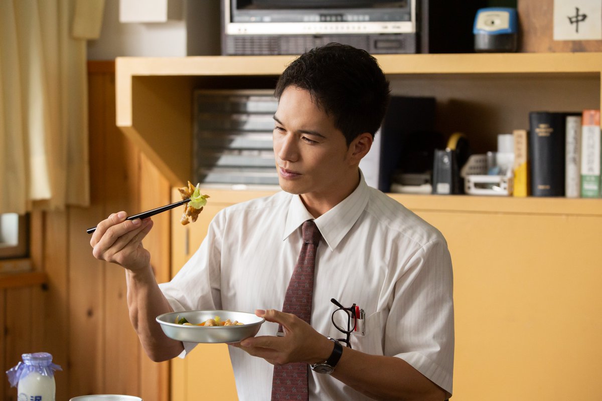 oishikyushoku's tweet image. 🥄#おいしい給食 再放送通信🥄

明日1/15 ㊍ の再放送情報は

「おいしい給食 season2」
#北海道放送 10:50-11:20
最終話「秋は、栗ご飯とともに」

ぜひ映「#おい給」シリーズを放送・配信でお楽しみください✨✨✨
放送日時は変更の可能性がございます。詳細は各局の公式HPをご覧下さい。…