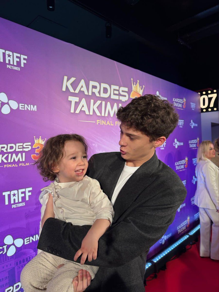 İlerde çok iyi bi baba olacak 🫠❤️‍🩹

#ÇağanEfeAk