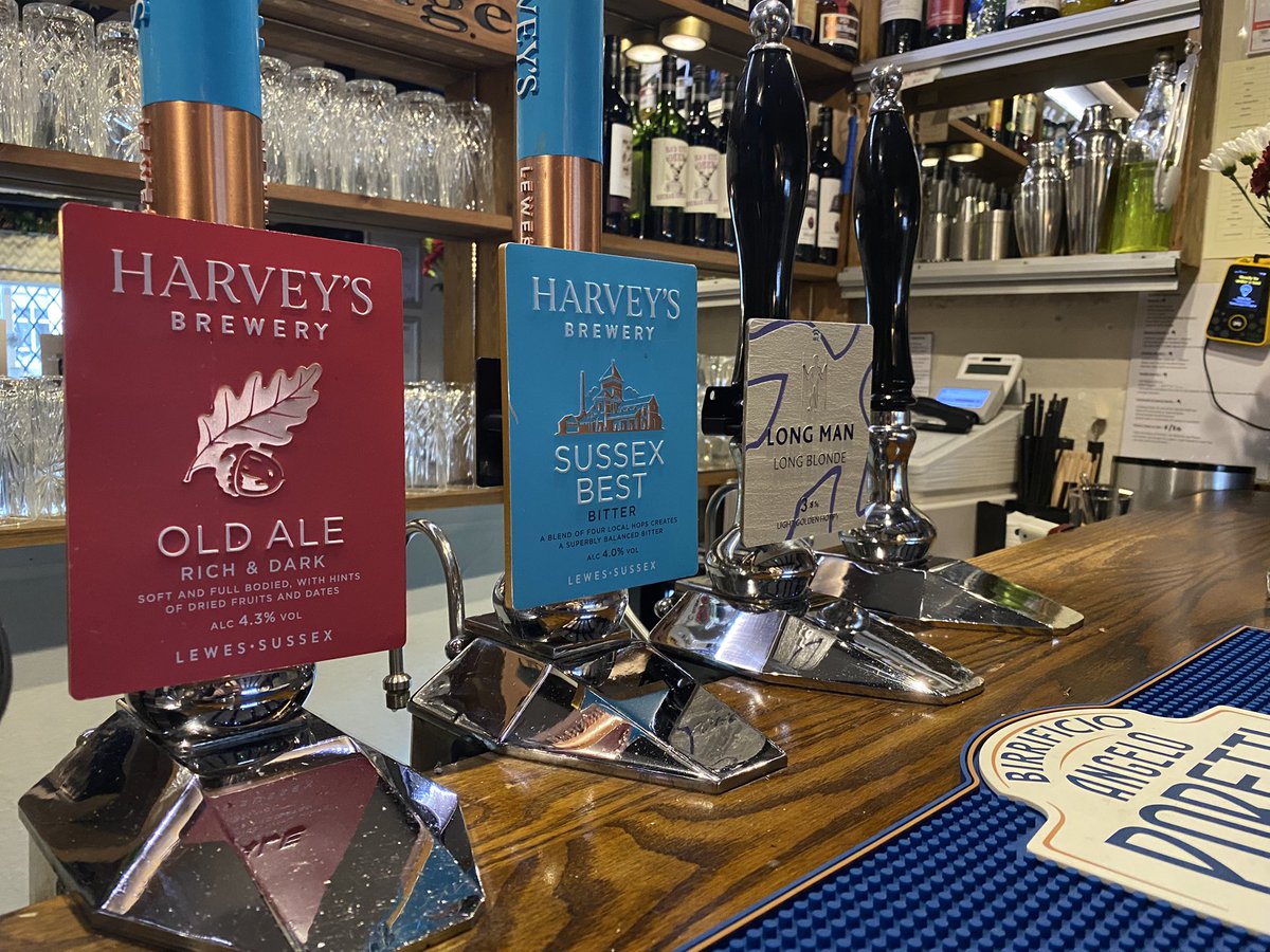 ParsonageBar's tweet photo. Doing Dry January or no? No problem! 🍽️ 
Treat yourself this weekend with our Set Menu –
✨ £16 for a main
✨ £20 for a main &amp; dessert

The perfect excuse for a cosy, delicious night out, be it with non alcoholic or alcoholic treats.

📞 Call to book: (01903) 820140 https://t.co/52Vri6c3cL