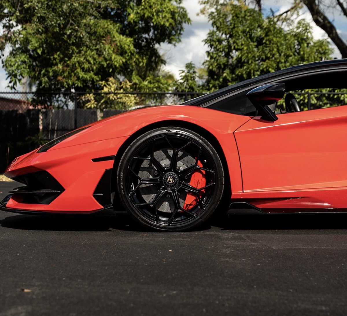 LamboCIub's tweet image. Rosso Foco Aventador SVJ