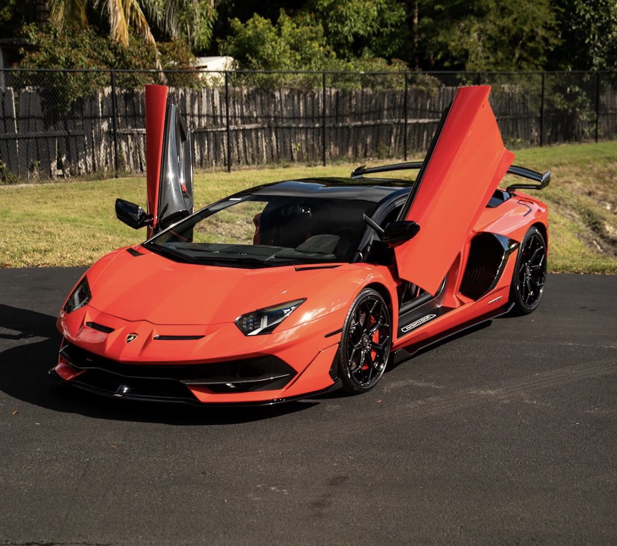 LamboCIub's tweet image. Rosso Foco Aventador SVJ