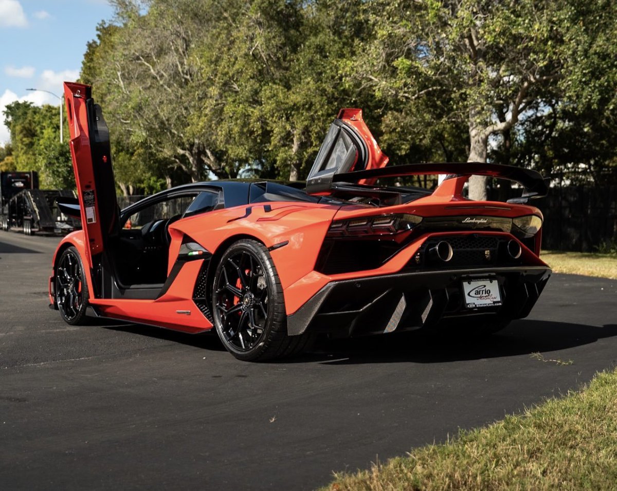 LamboCIub's tweet image. Rosso Foco Aventador SVJ