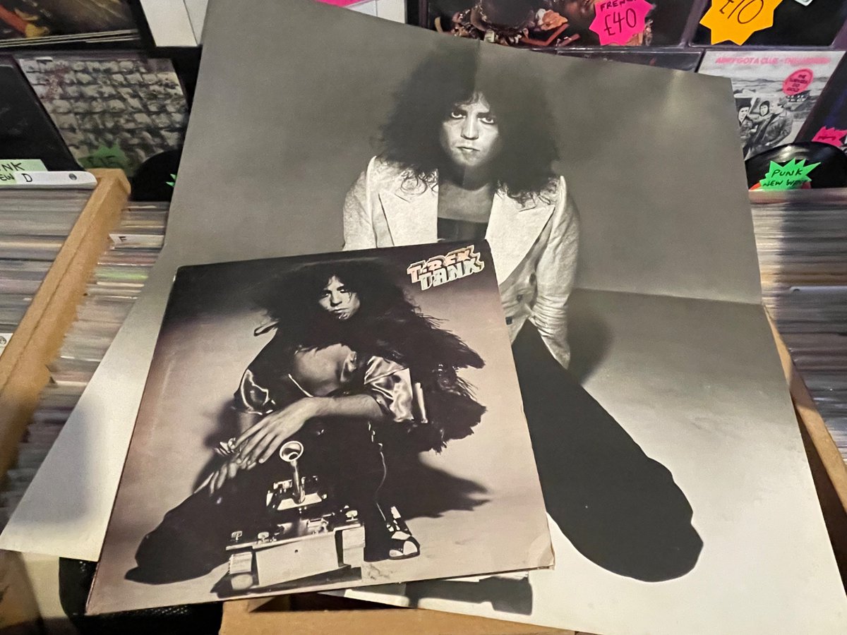 noiseannoys78's tweet image. Literally 1,000’s of records to sort &amp;amp; price up..”Do you buy records ?”…”Hell yeah”