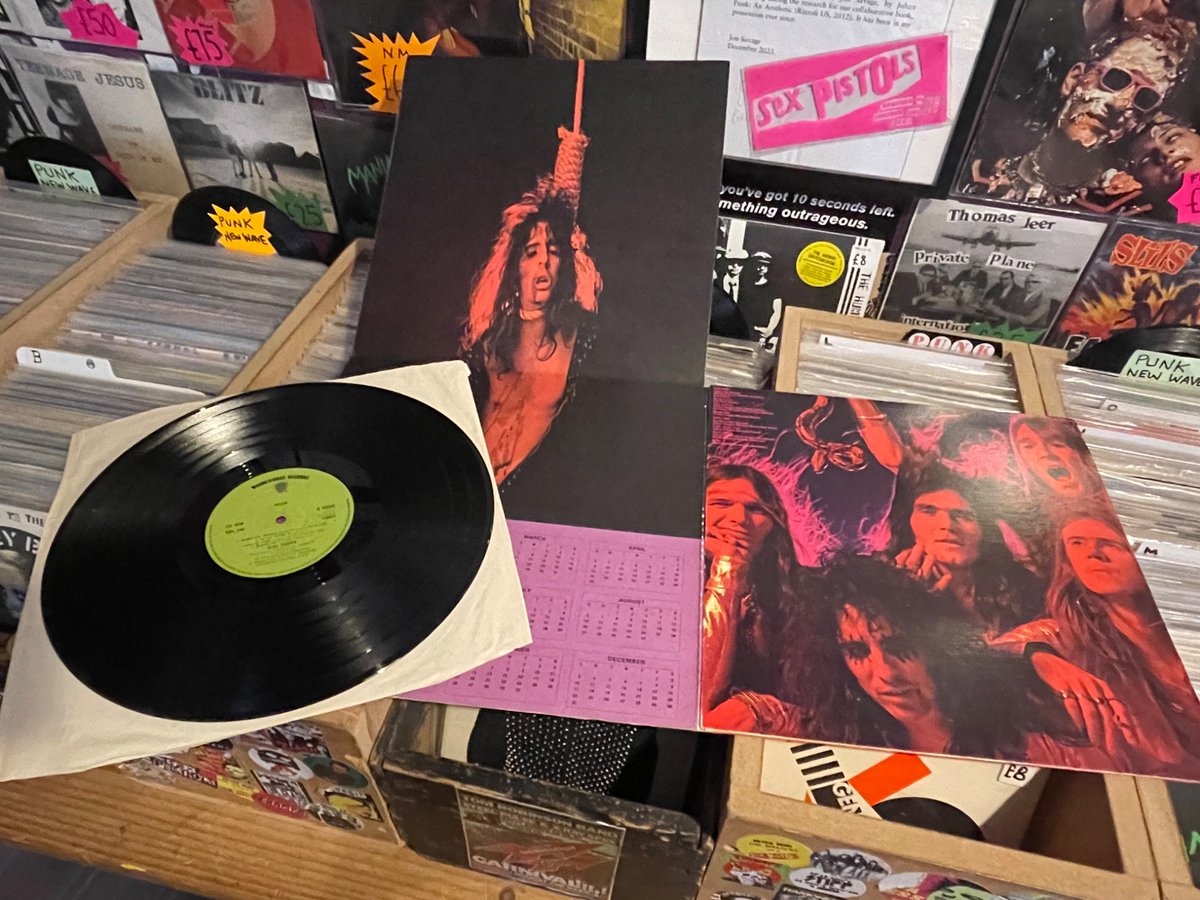 noiseannoys78's tweet image. Literally 1,000’s of records to sort &amp;amp; price up..”Do you buy records ?”…”Hell yeah”