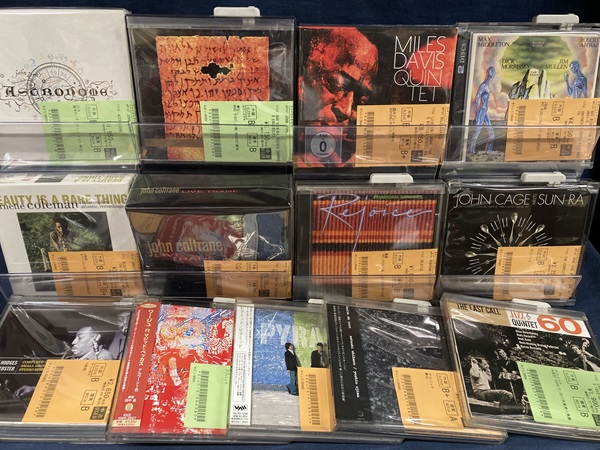 お値下げCDコレクション 約32枚 人気アーティストまとめ売り お値下げCDコレクション 約32枚 人気アーティストまとめ売り HIPHIP