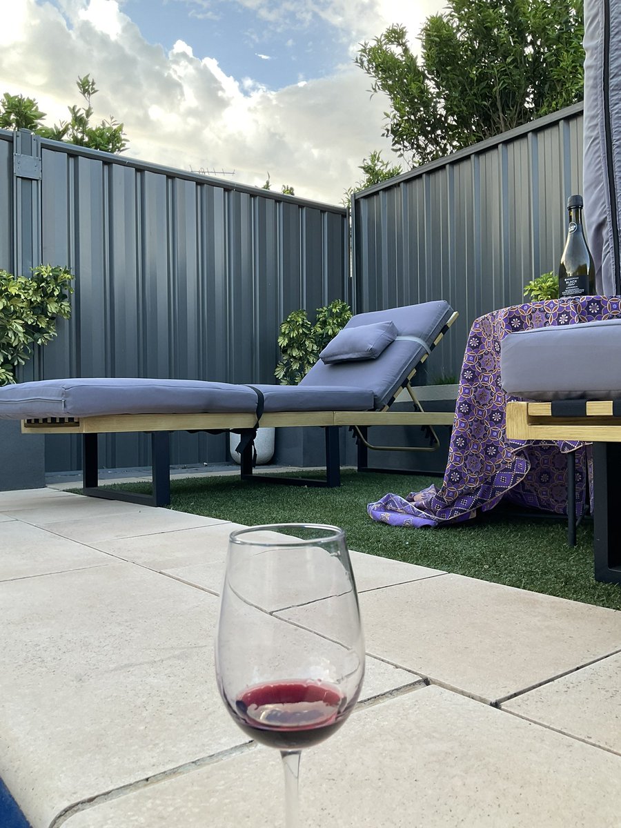 Chan3Judy's tweet image. Summer vibes. #cooling down