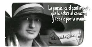 CocoCaston's tweet image. "Encerrarte en palabras... ¡Que tú quepas en verbos, nombres, y adjetivos intactos! Que yo lo pueda decir todo: lo nuestro, que hacemos y estaremos haciendo eternisimamente: hablar, callar, ser tú y yo siéndonos nuestros. Yo no te pregunto adónde , pues yo te sigo."
Carmen Conde