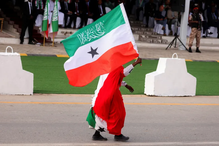 osmed_it's tweet photo. Crisi in #Sudan e #Yemen, ma soprattutto mire di attori regionali - #Israele e #UAE in primis - pongono il #Somaliland al centro di una complessa partita geopolitica. @GiuseppeDentice, analista @osmed_it, ne ha parlato con @AlbMagna17 per @sole24ore 

https://t.co/MVpApo5Yln https://t.co/Tppgoum930