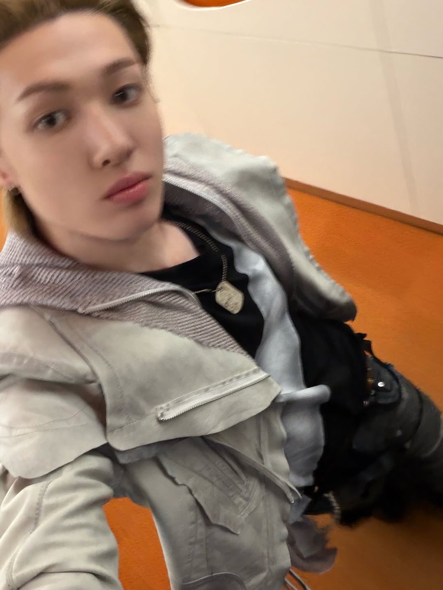 cortis_crave's tweet image. [260108] MARTIN Instagram Update 📸

😉

#마틴 #MARTIN