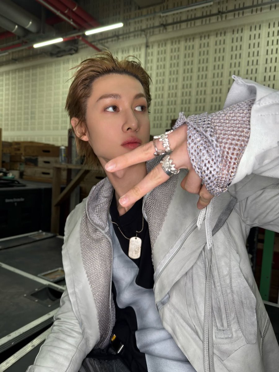 cortis_crave's tweet image. [260108] MARTIN Instagram Update 📸

😉

#마틴 #MARTIN