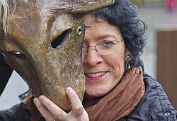 Urtarrilaren 13an, Urrezko Zeledonak Elkartearen XVI. Hitzaldi Ziklo berria! El 13 de enero nuevo ciclo de conferencias Celedones de Oro, en esta ocasión con Lurdes Lekuona Laburu, “El carnaval de Zalduendo en el marco de los Carnavales Rurales de Álava”.
celedonesoro.blogspot.com/2026/01/zalduo…