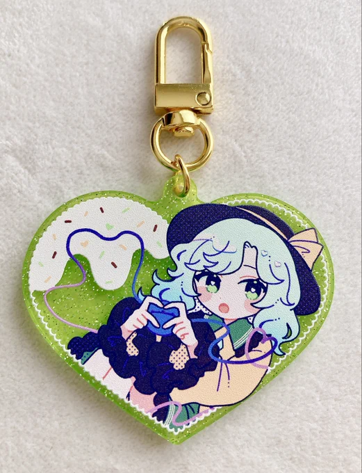 フランとこいしのアクキー ラメクリアなアクリル仕様です