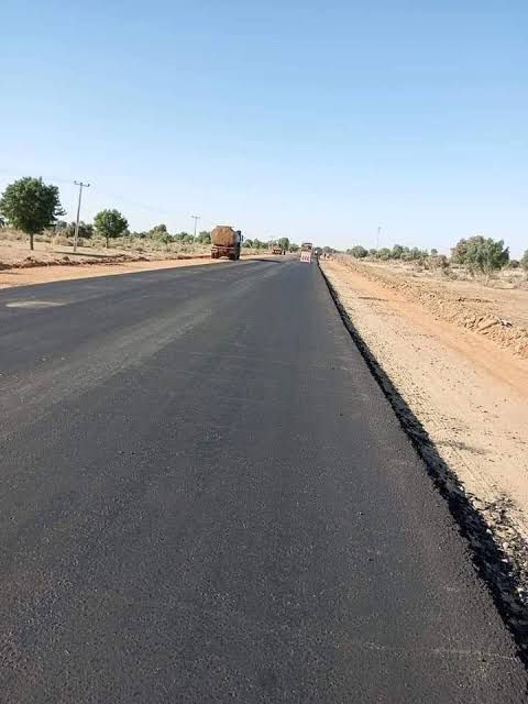 MaryamaAbdul01's tweet photo. "Roads to prosperity! Kunya–Kanya–Babura–Babban Mutum Road project is shaping up in Jigawa State . Boosting connections, commerce & community life . Kudos to @officialABAT Renewed Hope & Minister of Works, Sen @Umahi, for driving change #JigawaRoads #InfrastructureForGrowth https://t.co/VJzAHZaiqV