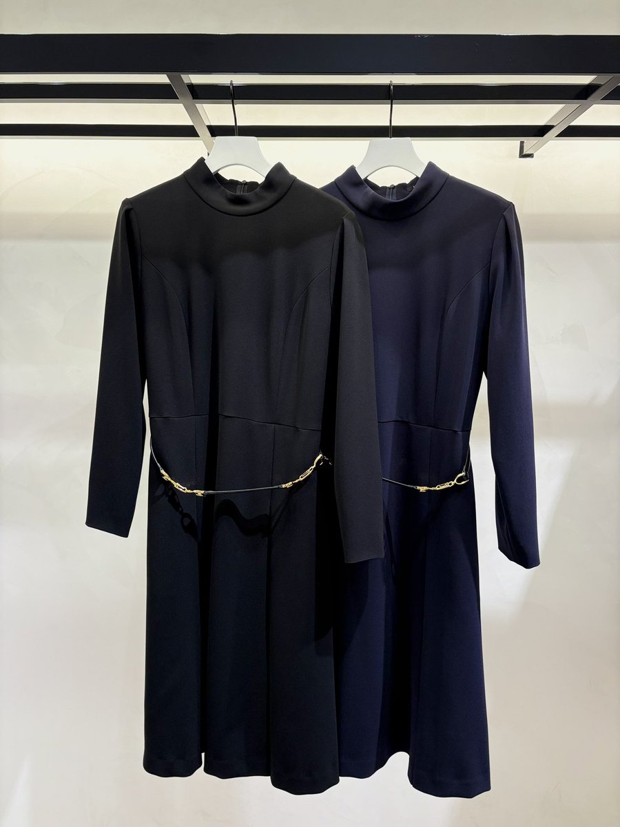 江口梨世美 ワンブル ▶︎京都伊勢丹店 シルエットの美しさが際立つエレガントなワンピース