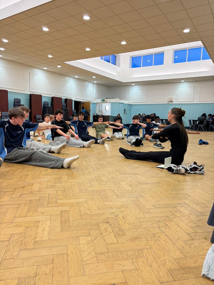 MGS_Drama's tweet photo. Last night, we hosted our first Dance workshop for the students who are interested in auditioning for our upcoming production of ‘West Side Story’. Steph, the choreographer, was fantastic and our boys learnt so much! Looking forward to the next one on Tuesday 13th Jan!🎭#MGSDrama https://t.co/OcO5iiQnh4