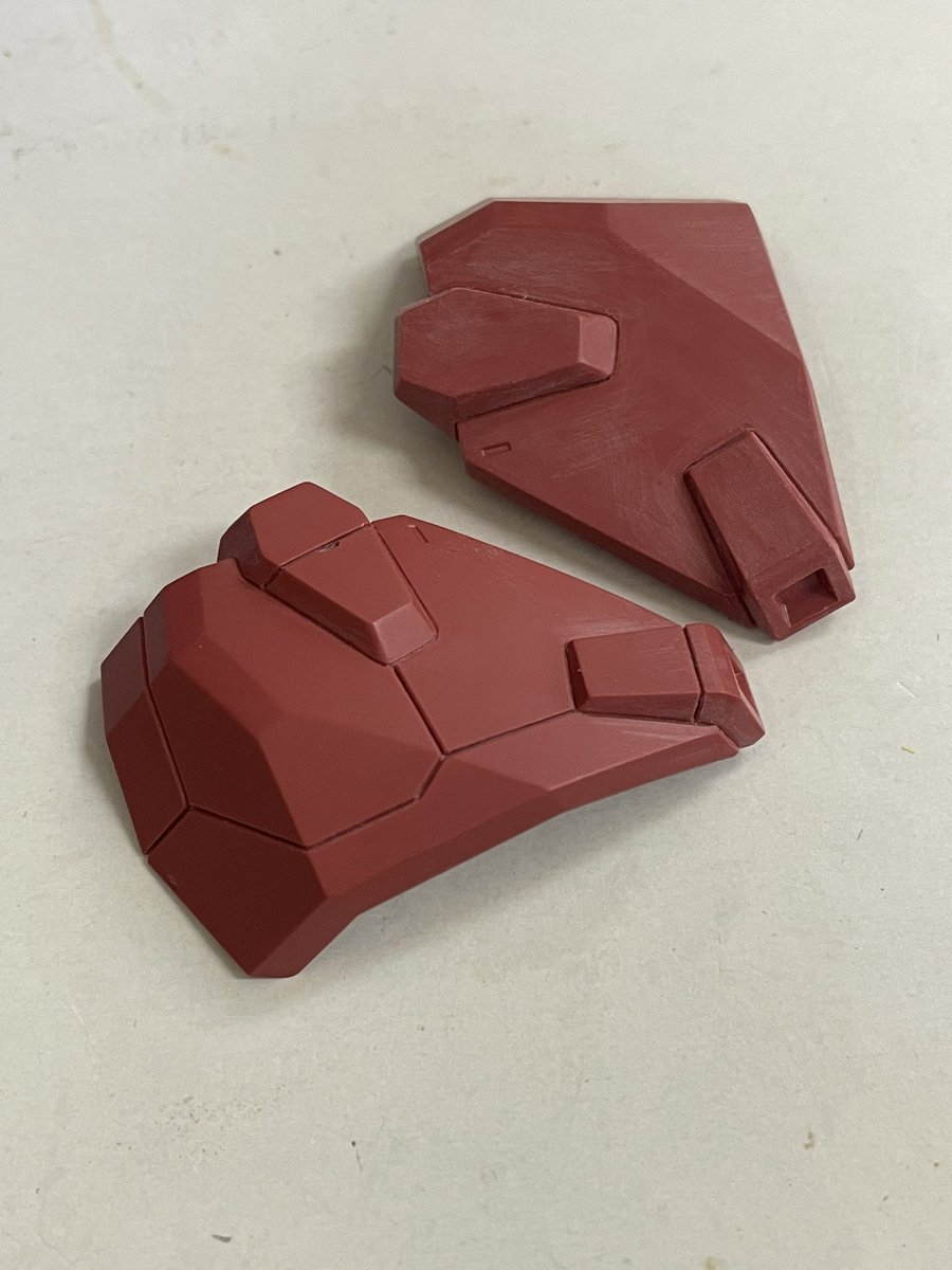 Suke_gp's tweet image. メッサーのスジボリ開始。
デカい割にペランとしてるので、かなりやりがいがある💪🏻
#ガンプラ