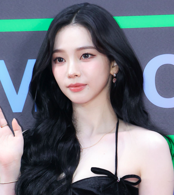 AboutMusicYT's tweet image. aespa's Karina has volunteered at a support center for pregnant single mothers.