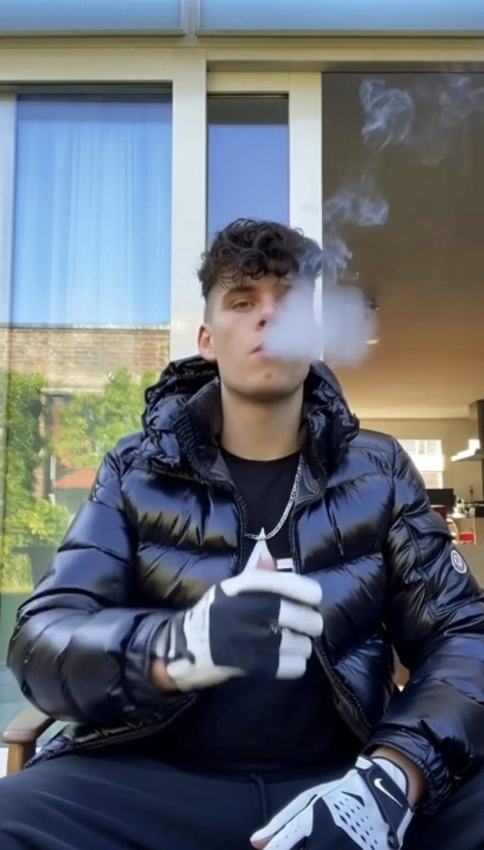 prollmaster1's tweet image. Serve