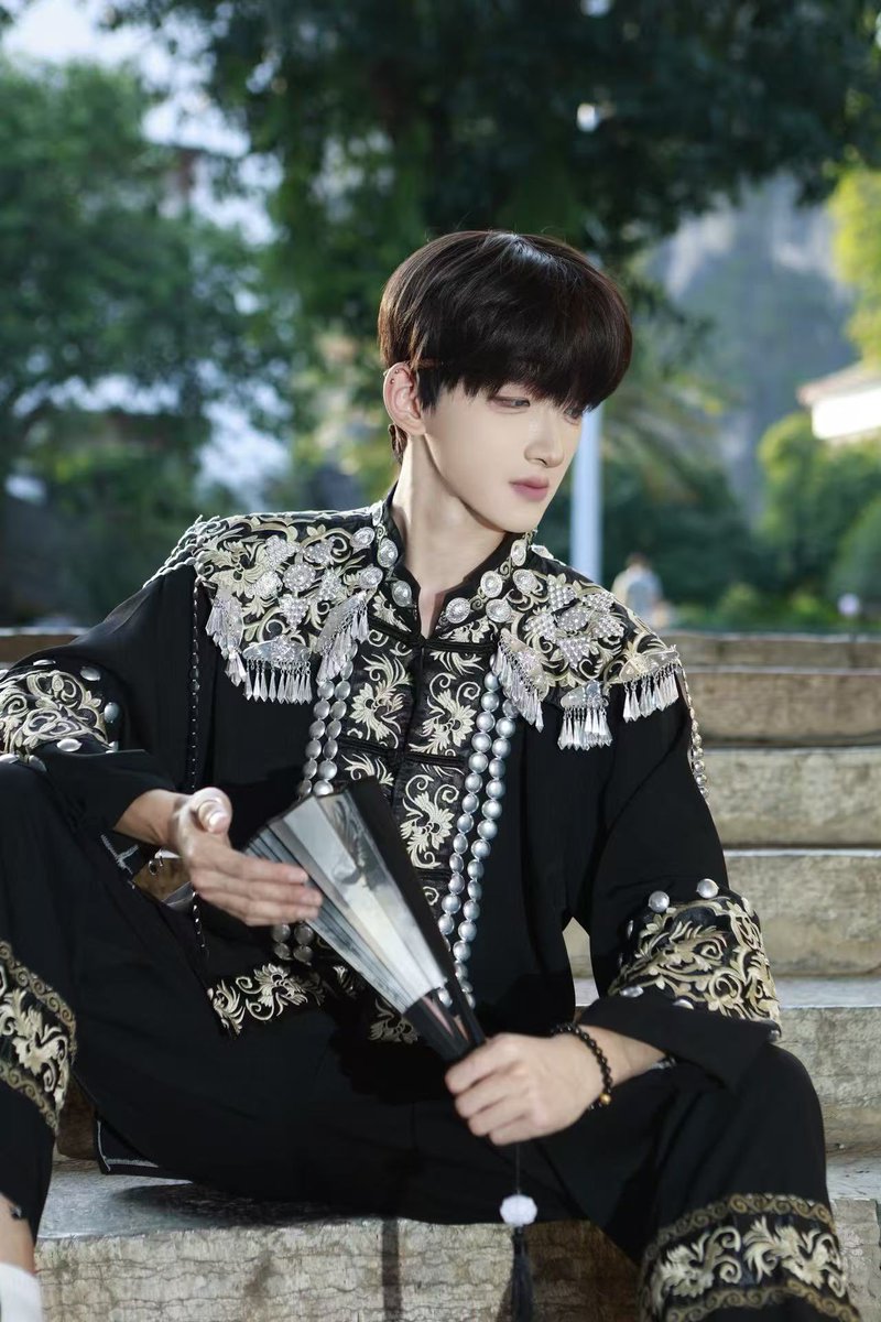 仔仔 男模版
坐标 西安 天津
全国可空🪂
帅气十足 骚味更浓
喜欢主页QQ联系