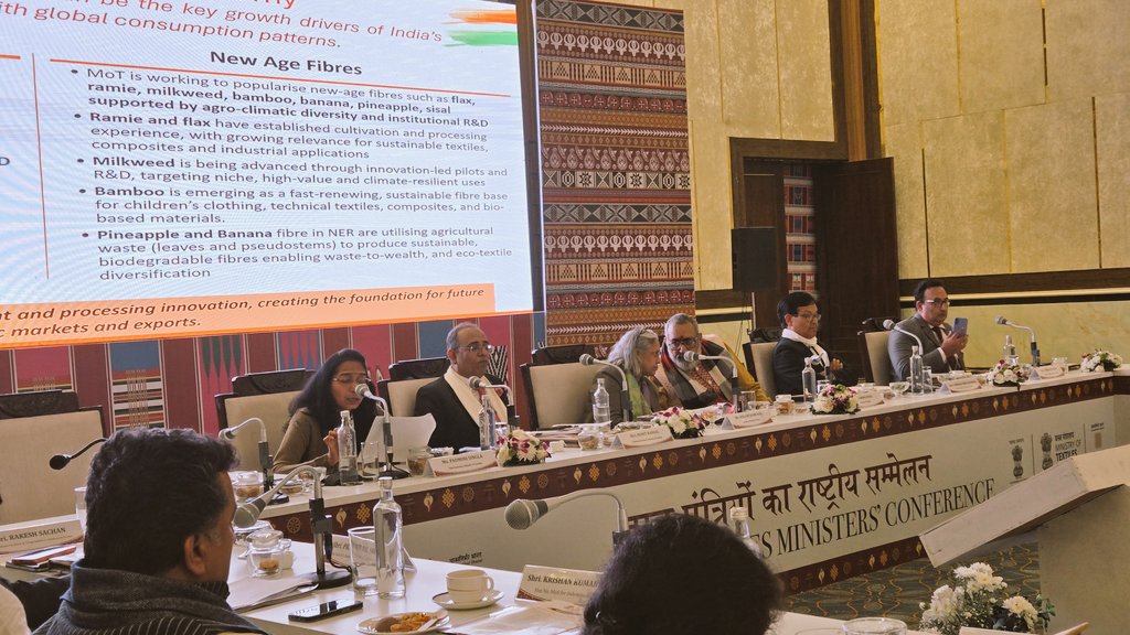 TexMinIndia's tweet image. Deliberations on Advancing Technical Textiles and New Age Fibres for India's Next Phase of Textile Growth ongoing at the📍 National Textiles Ministers’ Conference.
🗓️ 8th–9th January 2026
📍 Guwahati, Assam

#NationalTextilesMinistersConference #NorthEastConclave #TextilePolicy
