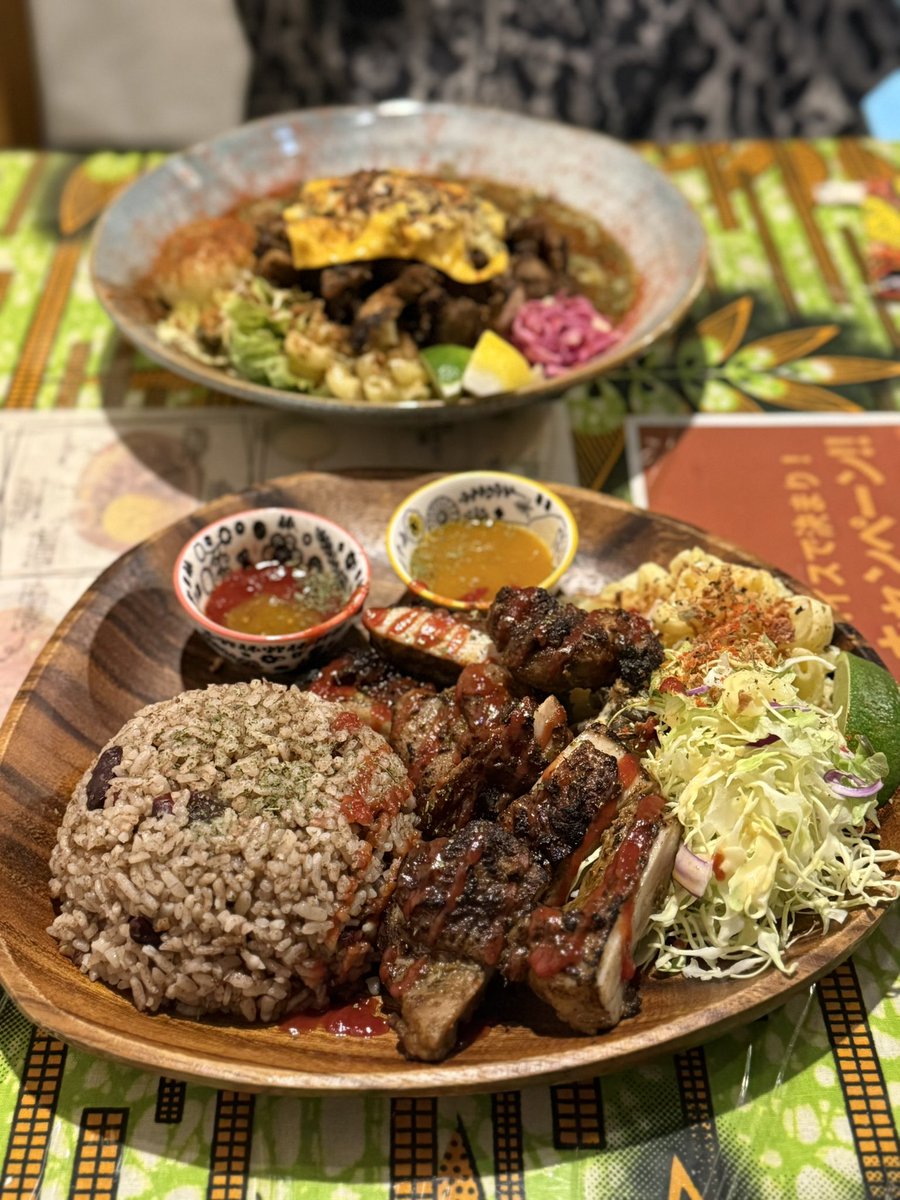 azu1124t's tweet photo. 🇯🇲ユニティーフェイス 堺市
深井駅にあるお店で、激うまカレーとジャークチキン！！
コロナになった時ここのジャークチキンカレーをテイクアウトしてもらい、泣きそうになるほど美味しくて感動したのを覚えている！❤️
お店の雰囲気も最高✨️ https://t.co/aHZXDrziRY