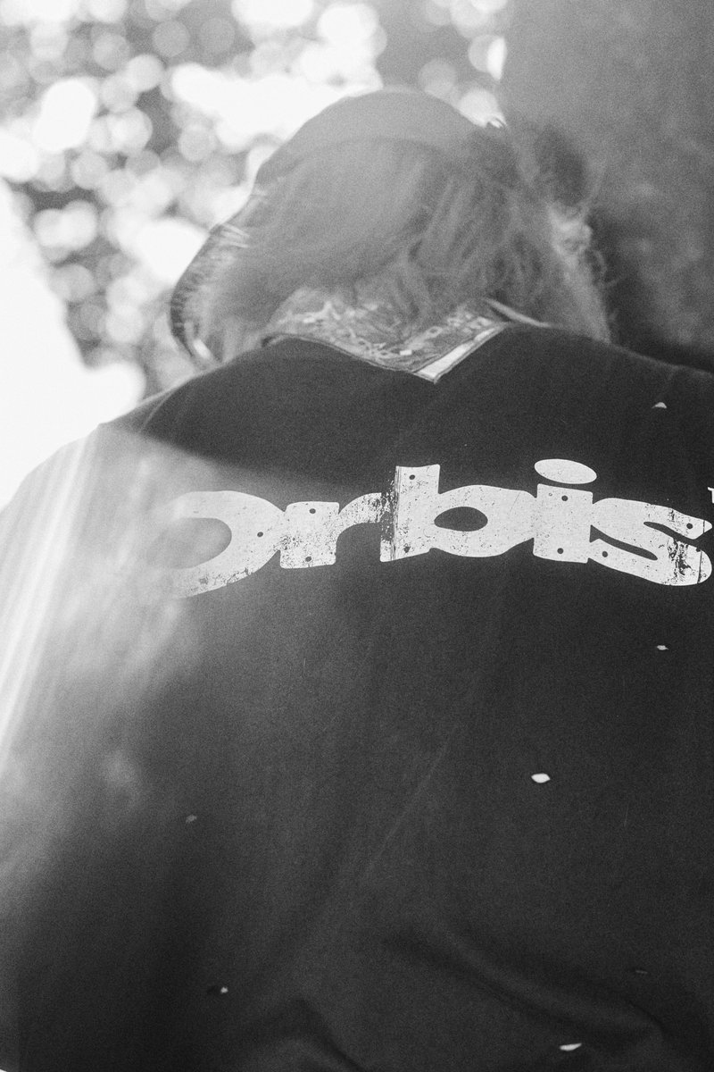 PandaPrank_WW's tweet photo. Run as life grows.  

We run to feel the body again.  
Out in wind, gravel, and uneven ground, 
the body responds differently. 

From this rhythm, 
we rethink what we wear 
and how we move with the ground. 

Not to win. 
But to remain. 

#Orbis 
#RunAsLifeGrows 
#PandaPrank https://t.co/gQ6VdAyd42