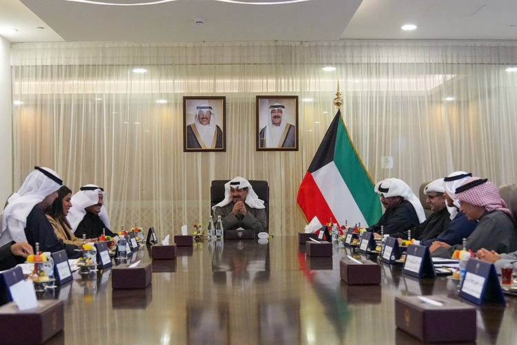 رئيس الوزراء: صاحب السمو يوجه باستمرار نحو تحقيق رؤية الكويت التنموية الشاملة -ترأس الاجتماع الـ42 لمتابعة تنفيذ المشاريع التنموية الكبرى -دعا لمتابعة العمل المشترك وتذليل كافة المعوقات لتنفيذ الخطط المتوافق عليها 