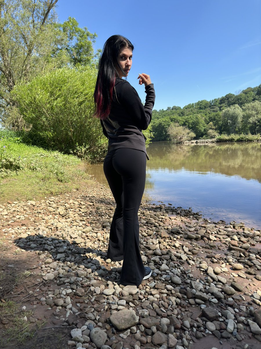elina_mj tweet media