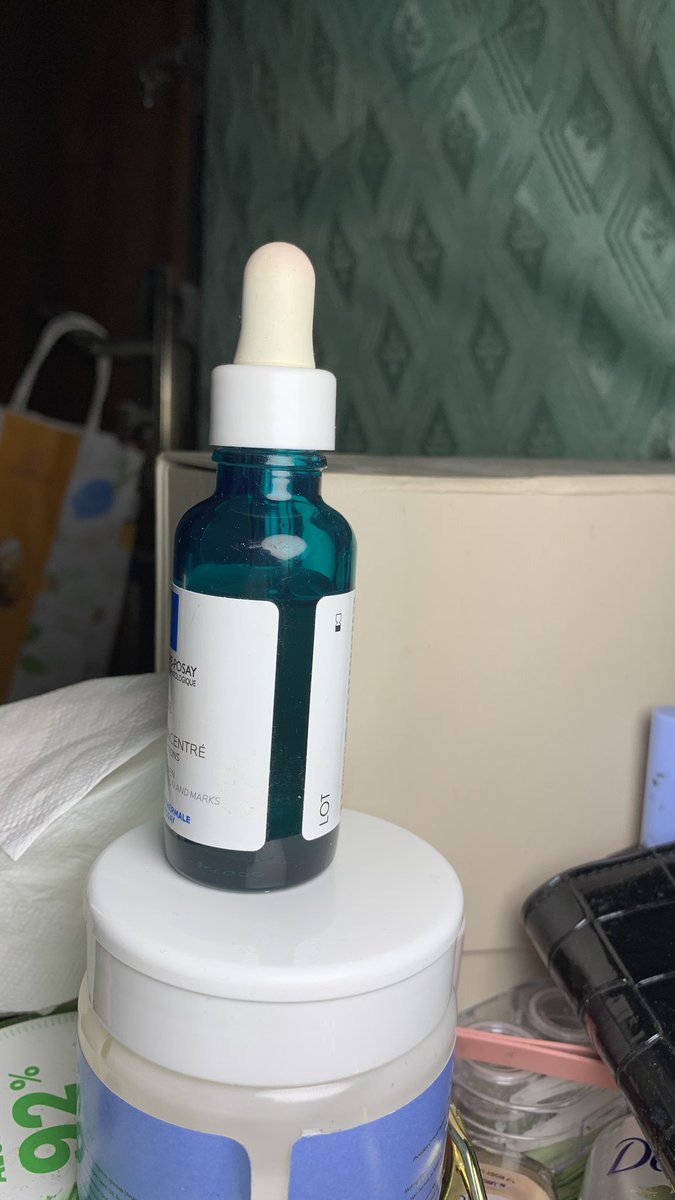 jaeminzzi's tweet photo. WTS LA ROCHE POSAY effaclar serum
bagus buat acne (like new) 

250k
bisa oren
freeong
dom jakarta

t. skincare jual preloved https://t.co/Qn8xCU4IzF