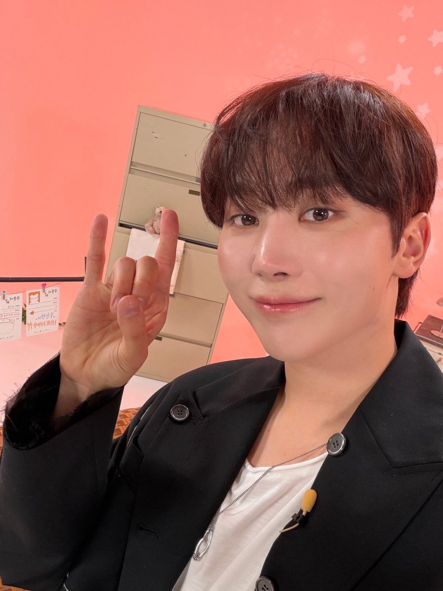 pledis_17's tweet image. [17'S 승관]
260108 #부승관의비비디바비디부

#SEUNGKWAN #승관
#SEVENTEEN #세븐틴