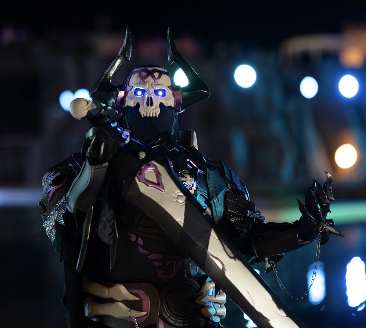 #コスプレイベントで言われた衝撃的な一言
オ  ー  バ  ー  ロ  ー  ド  や  ！