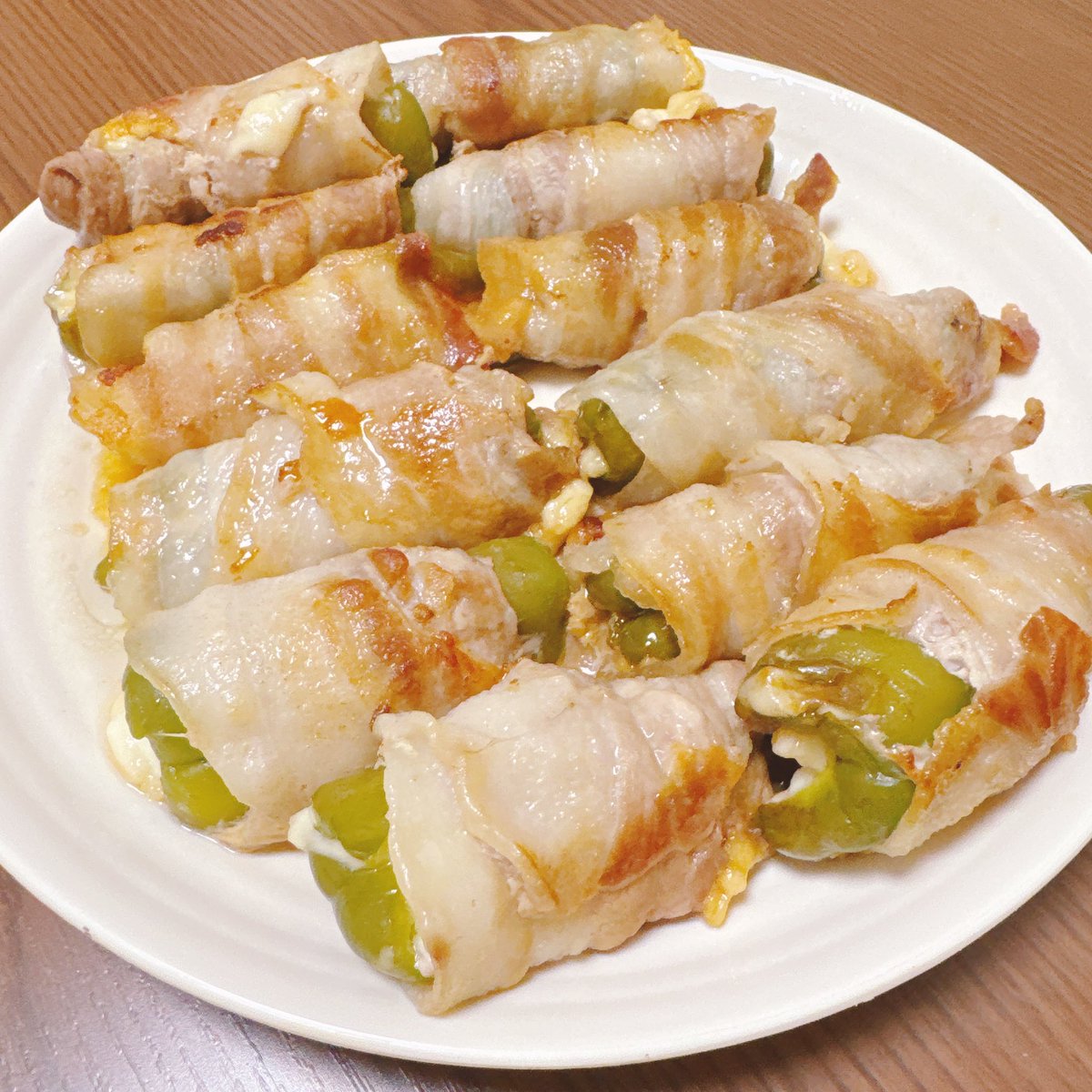 あられ様 これを こうして こう！ 🫑