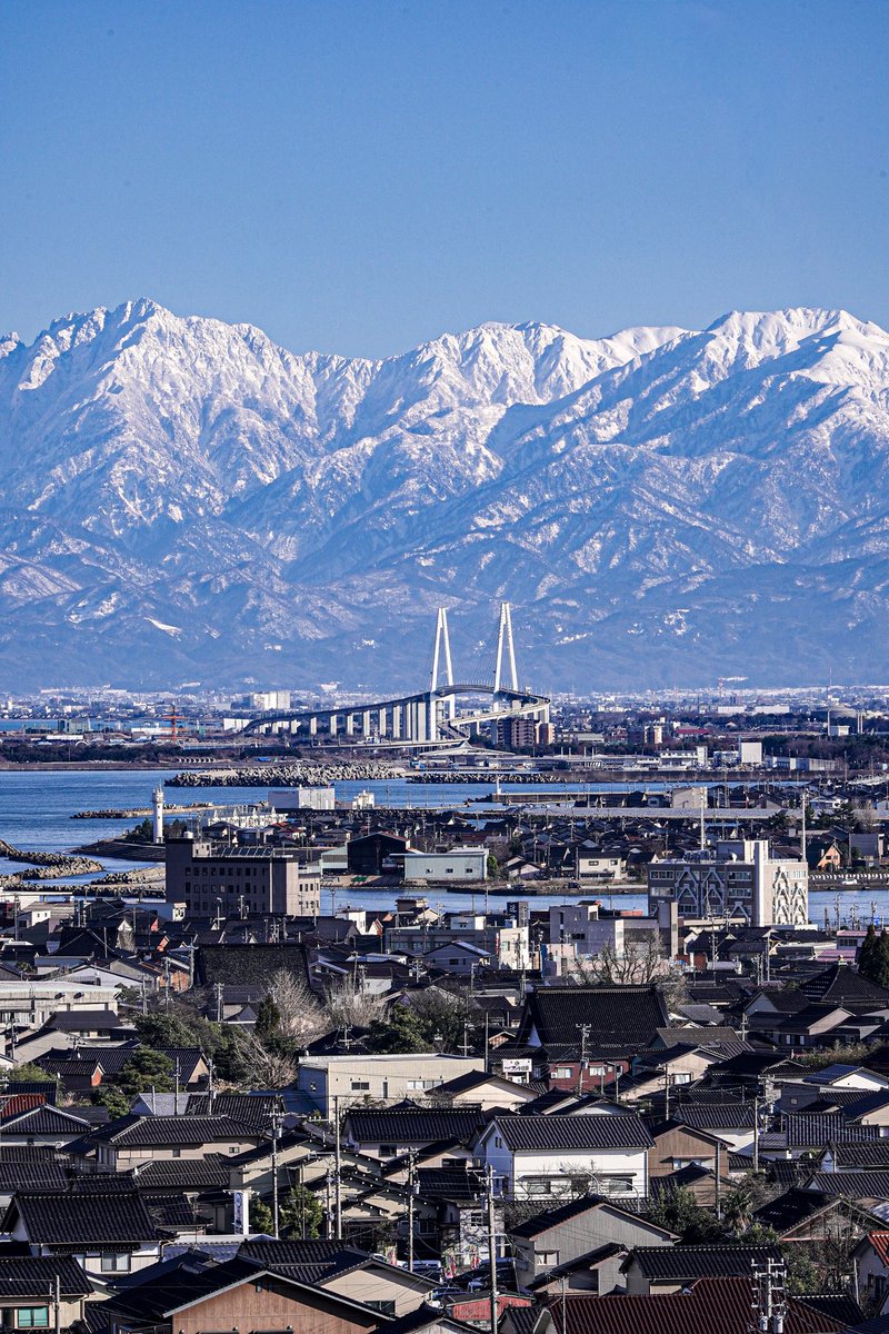 気多神社からの見晴らし

 #立山連峰
 #富山