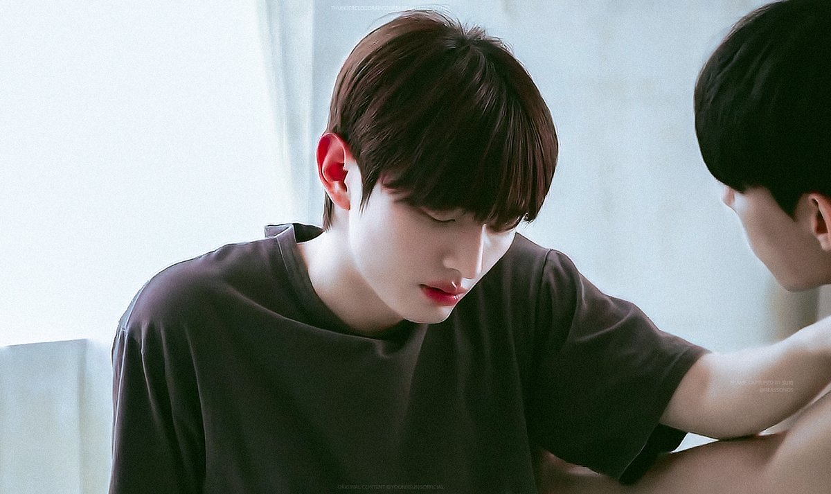 reassonos's tweet photo. #윤지성
#YoonJisung
#천둥구름비바람
#윤쿠쿠캠 https://t.co/fQ1svdb9c2