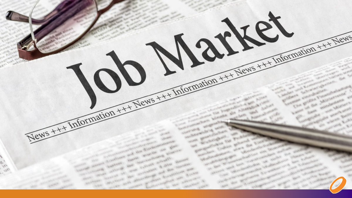 🚨 JUST IN: US JOBLESS CLAIMS CRASH LOWER THAN LAST YEAR, LABOR MARKET  ROARS BACK, DEFYING DOOM PREDICTIONS! Why this matters: Hot jobs data slams  brakes on Fed cut hopes, sparking rate
