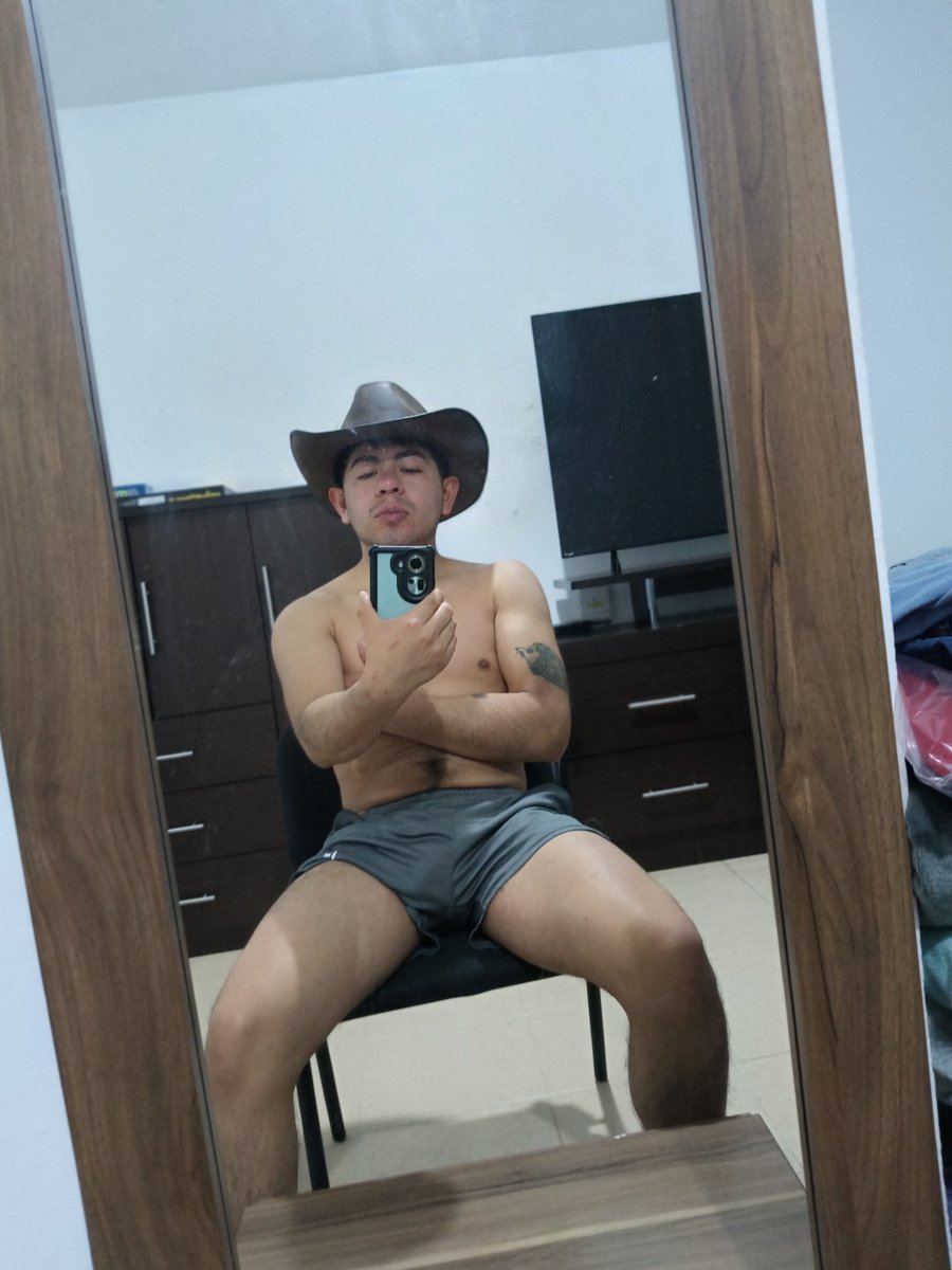 Dejo este post por si alguien gusta sentarse un rato. 

Ig: instagram.com/ifer_wl?igsh=d…