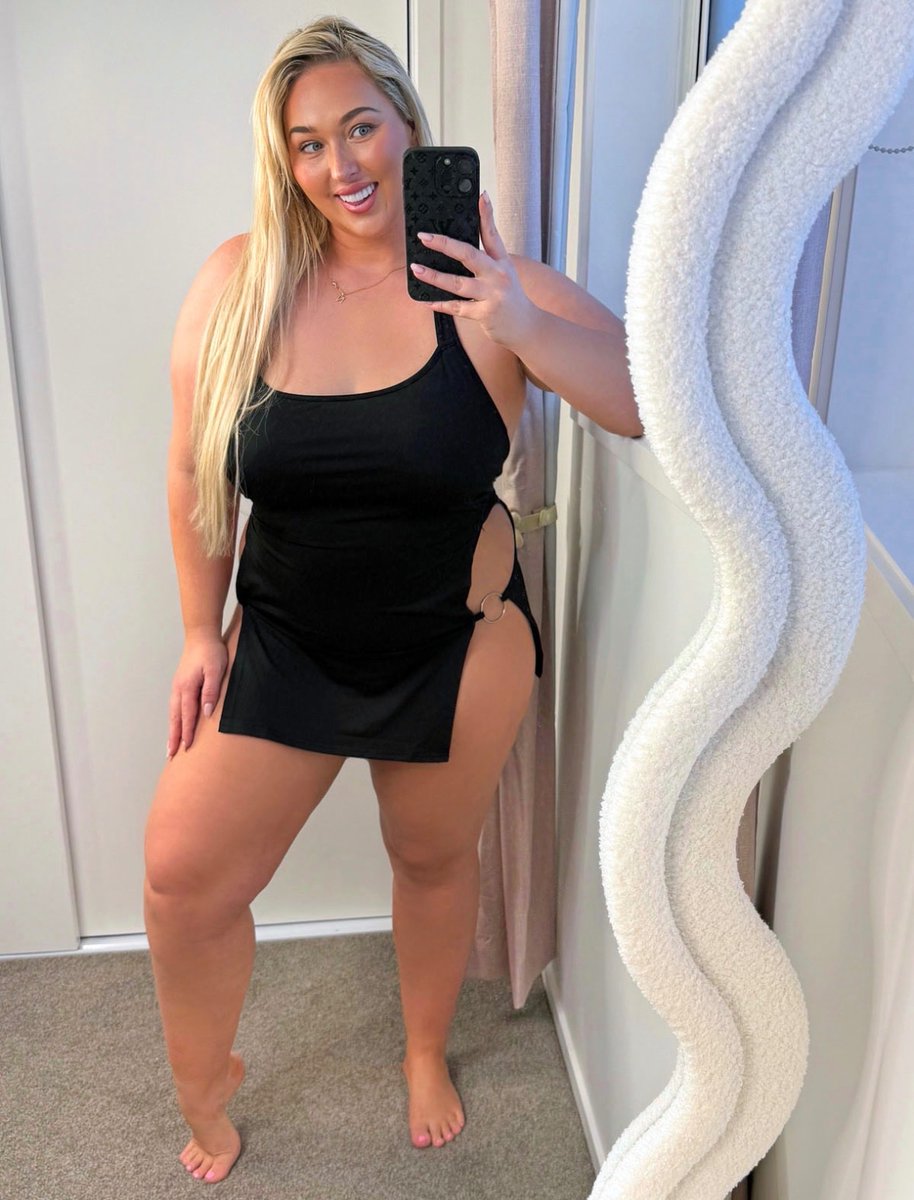 krootay's tweet image. Chubby or fat, which word fits me best?