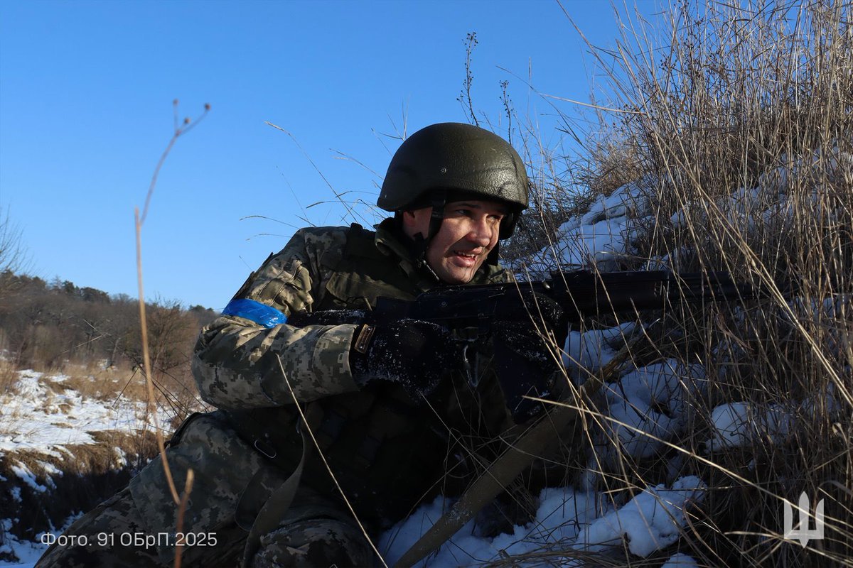 91_brigade's tweet photo. Тактична підготовка — це основа бойової спроможності.

Тут відпрацьовується кожен рух, кожне рішення і кожна секунда. У взаємодії народжується сила, а в дисципліні — перемога.

#РазомСильніші #91ОБрП #навчаємось_для_перемоги 
#ЗахищаємоСвоє #УкраїнськеВійсько #СухопутніВійська https://t.co/DbPZlICOTM