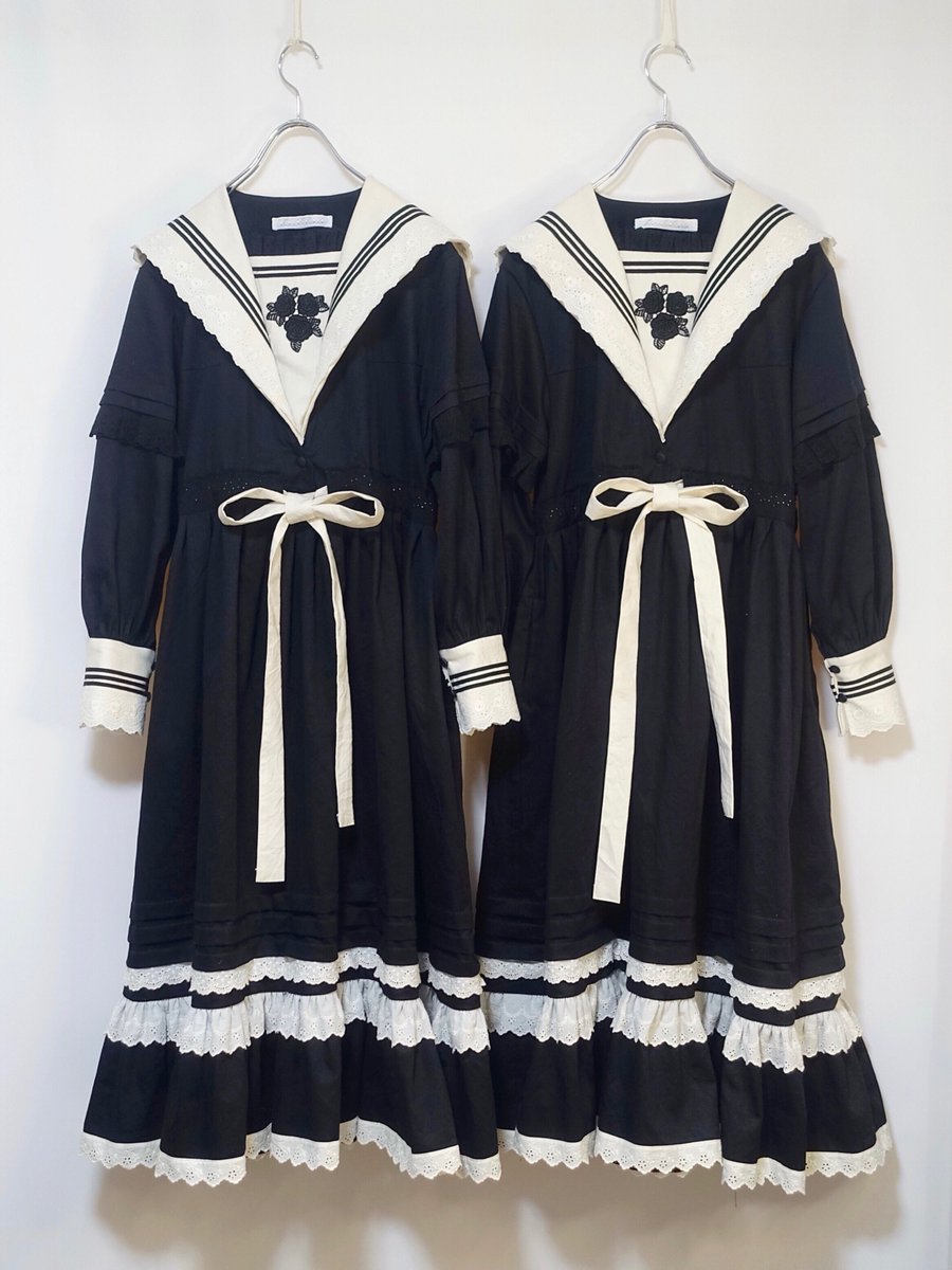 はるかきみへ 黒薔薇セーラーワンピース はるかきみへ 黒薔薇セーラーワンピース 黒薔薇のセーラードレス black