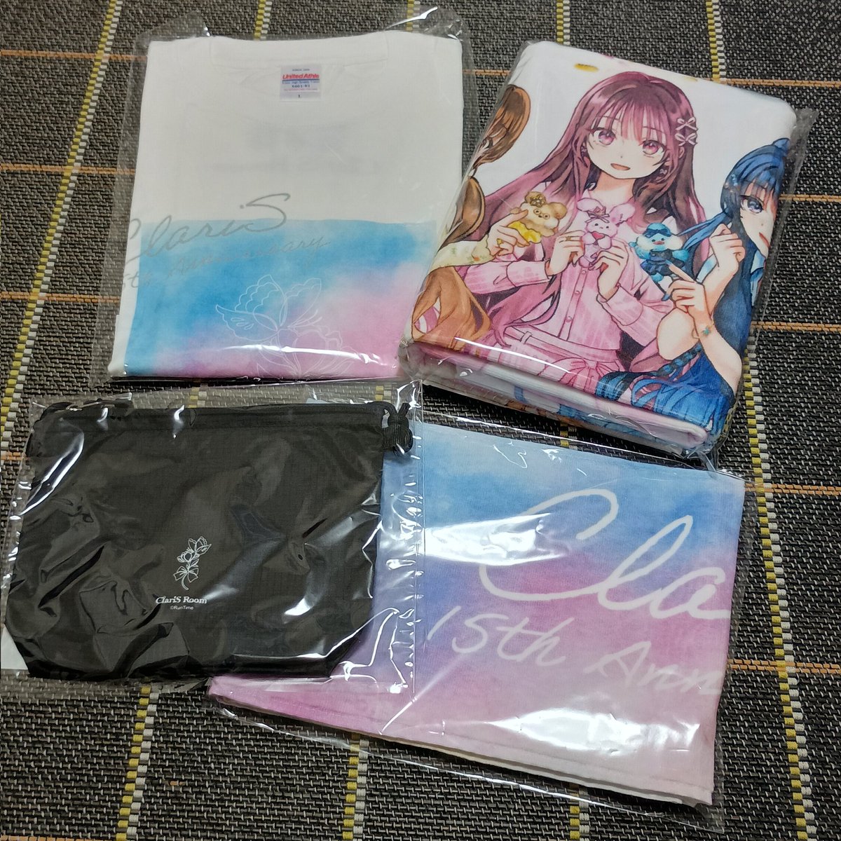 ClariS 15th Anniversary グッズとオフィシャル＆FC会員限定グッズが
