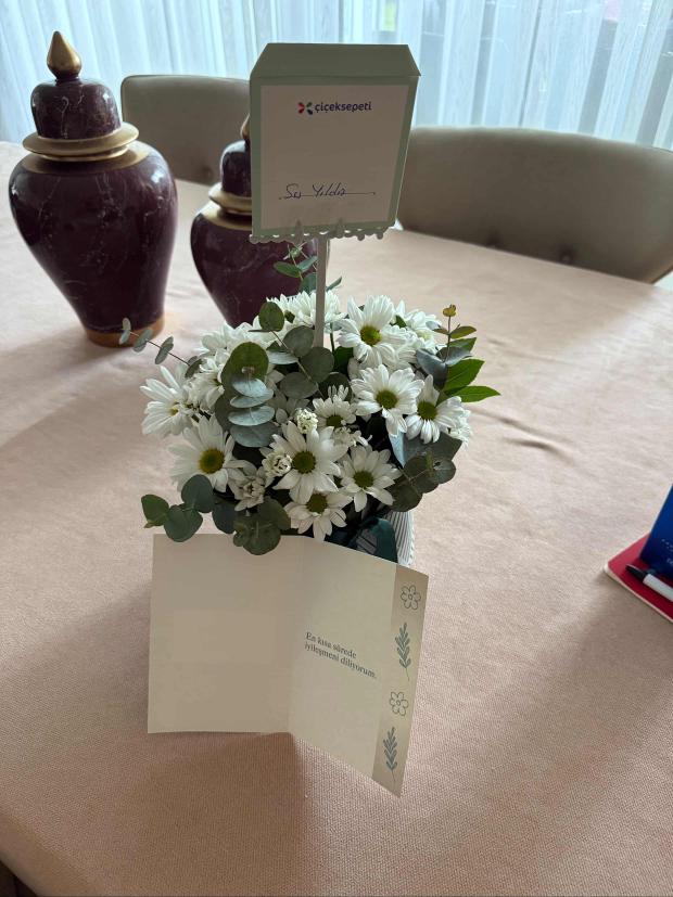 geçmiş olsun çiçeğimiz

#MetSu