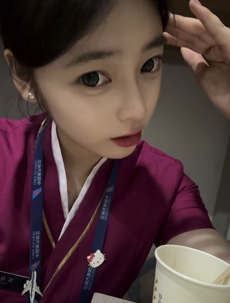 3698aaa's tweet image. 为了得到你的认可，不得不卖萌呀🥰