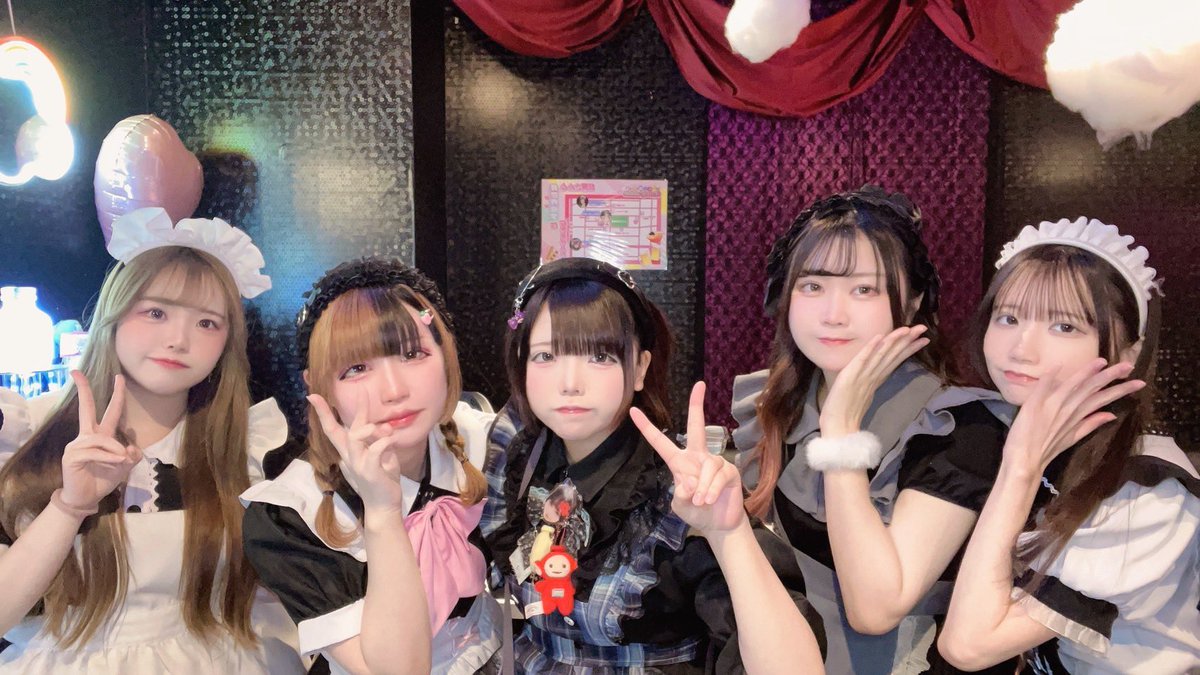 当店のメイドちゃんたちは今宵も変わらず、ご主人様・お嬢様を温かくお