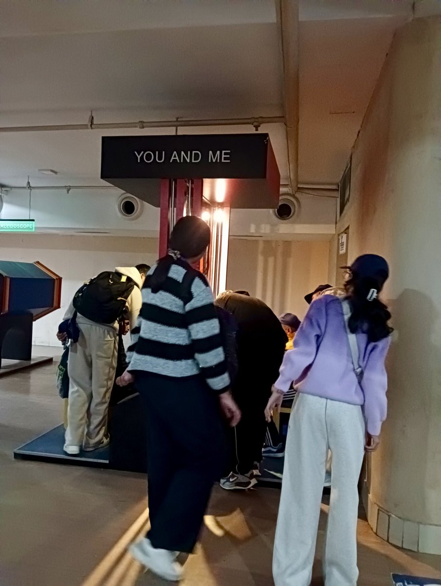 ScienceCityKol's tweet image. 𝐘𝐨𝐮 𝐚𝐧𝐝 𝐌𝐞 - An engaging interactive experience where science brings people closer—encouraging shared learning, observation, and discovery through hands-on exploration at @ScienceCityKol  , a unit of @ncsmgoi  , @MinOfCultureGoI 

#YouAndMe #InteractiveScience